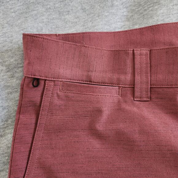 Travis Mathew Travel Year Shorts Men 34 RoanRouge Golf Stretch Performance NWT - Picture 8 of 16